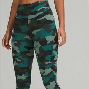 Lululemon base pace green camo size 16
